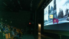 Visionnement des films à l'auditorium de l'école lors du gala. Crédit : Isabelle Michaud.